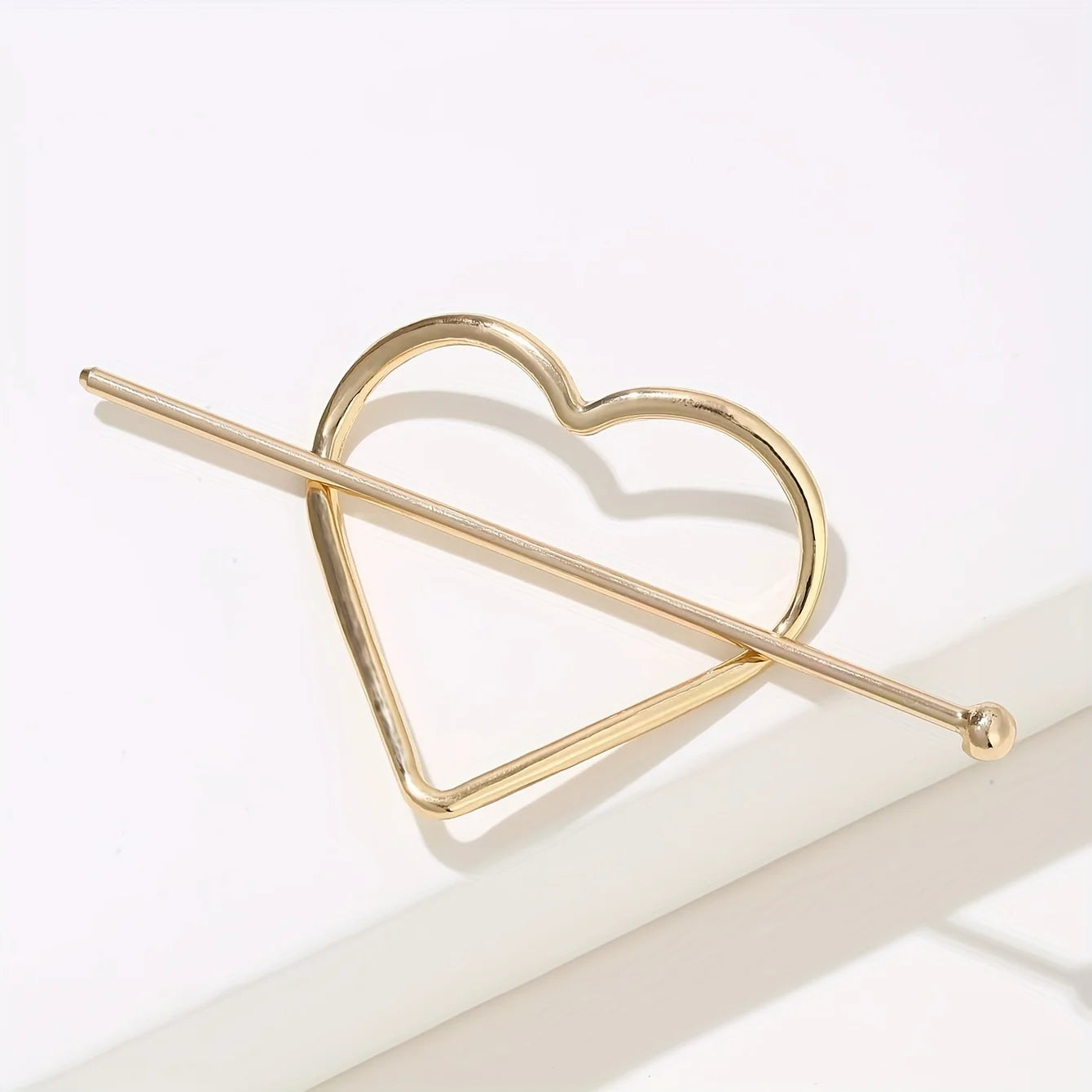 Heart-Shaped Arrow Hairpin: Minimalist Elegance