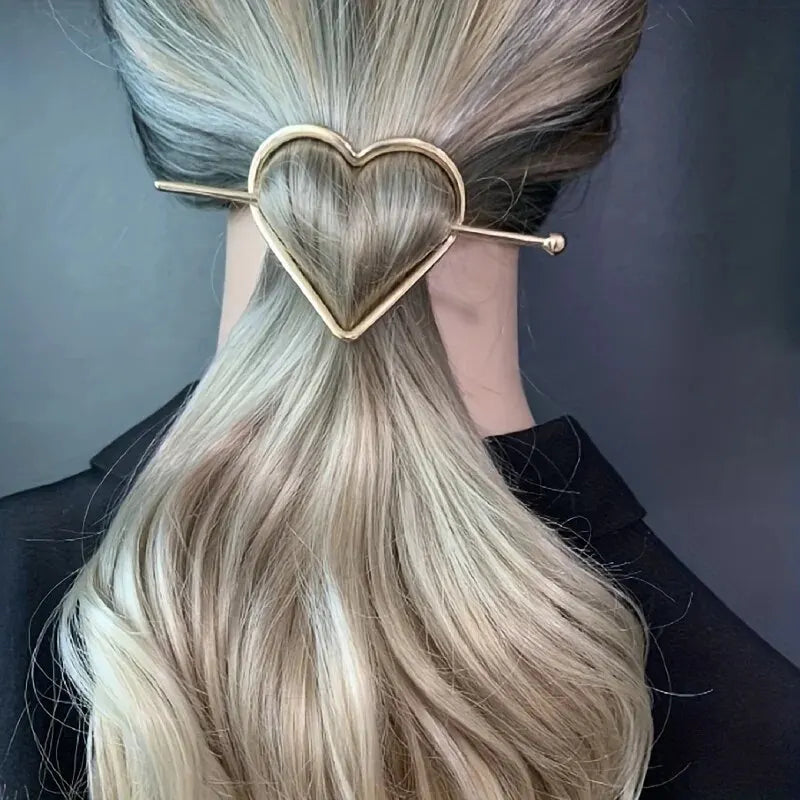 Heart-Shaped Arrow Hairpin: Minimalist Elegance